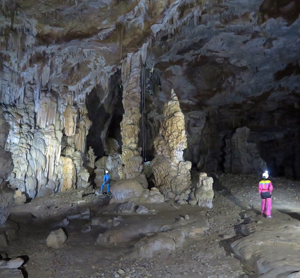 Salle aux stalagmites
